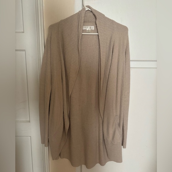 Barefoot Dreams Cream Cardigan - Picture 1 of 2